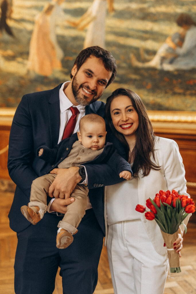 Mariage au Capitole de Toulouse, photographie naturelle et spontanée par Carolline, photographe de famille et mariage à Toulouse.
